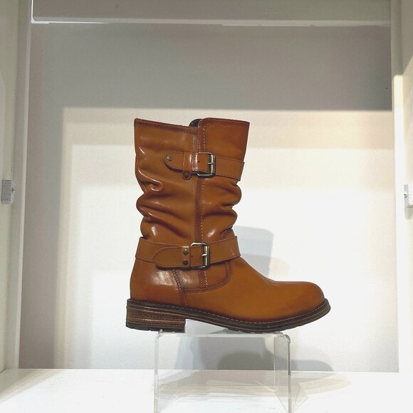 NOELLE RUSCHED - Picture 1 of 1